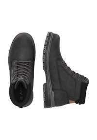 Svarta läderankelstövlar med rund tå, texturerade snörningar, vadderad krage och gummisulor med spår för grepp.