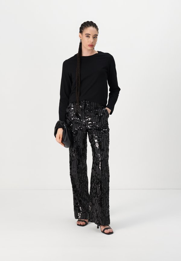 ESSENCE STANDARD - Long sleeved top3