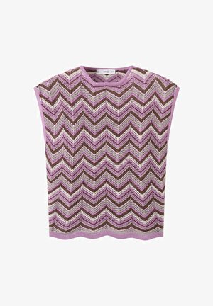 Bezruký pletený top se vzorem chevron v odstínech růžové, hnědé a bílé, s kulatým výstřihem a průsvitnou texturou.