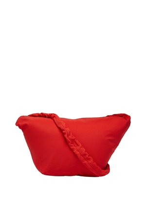 MIT GERAFFTEM SCHULTERGURT - Cross body bag - rot