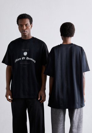 FOOTBALL TEE UNISEX - T-Shirt print - black