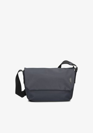 Dunkelgraue rechteckige Messenger-Tasche mit verstellbarem schwarzem Schultergurt und Klappenverschluss, vor weißem Hintergrund dargestellt.