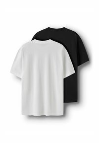 Due T-shirt a maniche corte: una nera e una bianca. Realizzate in morbido cotone, entrambe presentano una scollatura rotonda e una vestibilità casual e ampia.