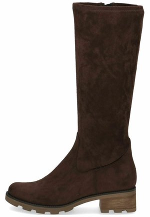 Botte en daim marron hauteur genou avec un bout rond, un petit talon bloc et une finition texturée ; présente un design simple et épuré sans embellissements.