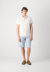 Scotch & Soda CORE SHIRT - Overhemd - off white