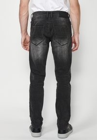 Koroshi STRETCH  - Džinsi ar taisnām starām - black