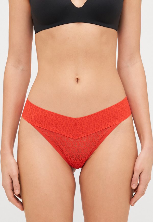 LOW RISE THONG ICON LOGO LACE - Thong - molten
