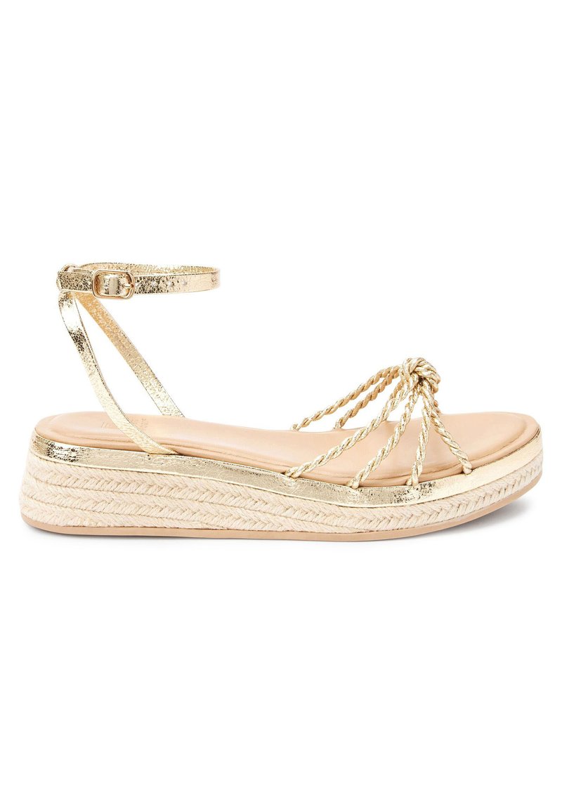 Next FOREVER COMFORT KNOT DETAIL WEDGES Sandales compensées gold
