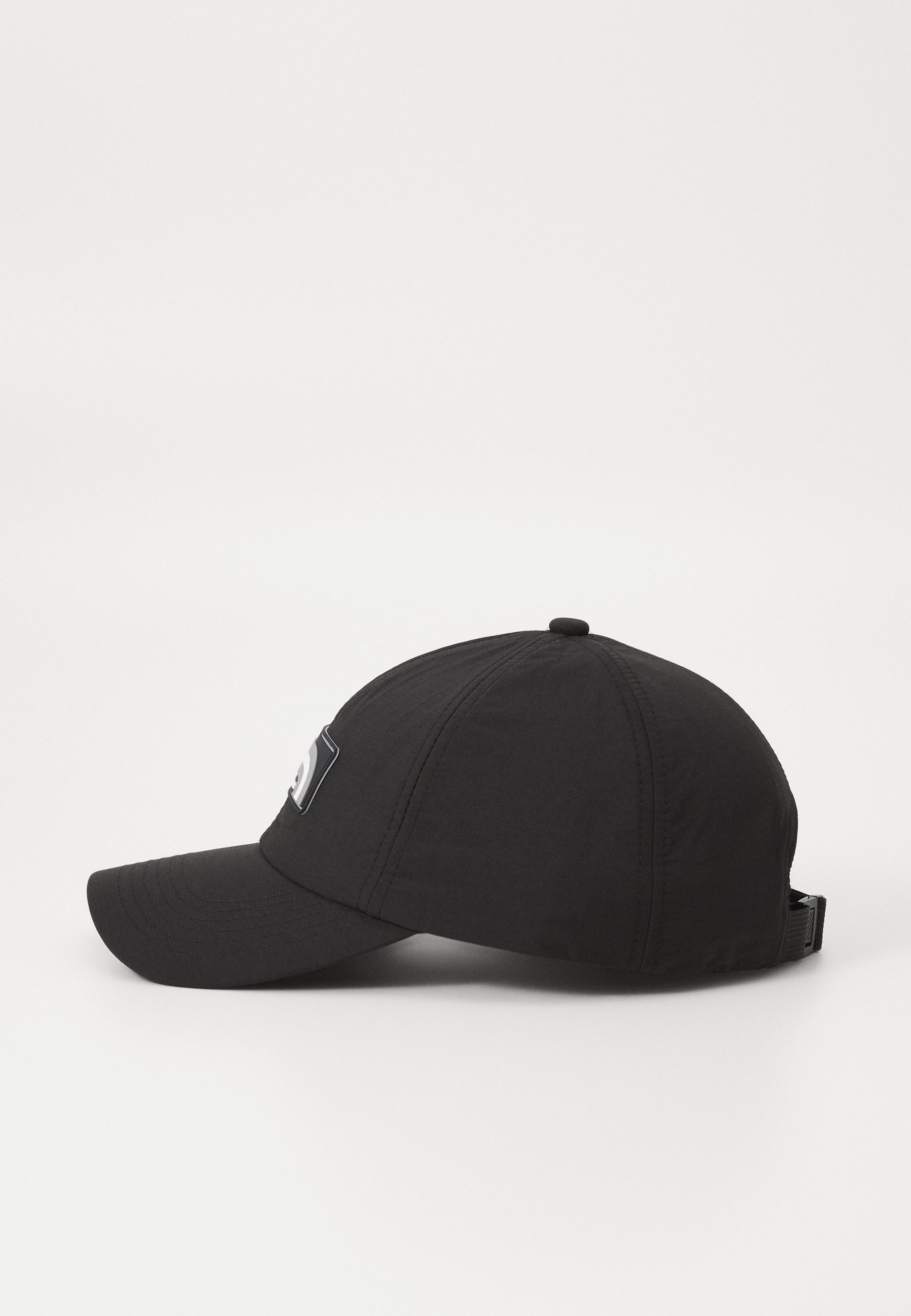 【MAISON KITSUNE】FLASH FOX ユニセックス キャップ MAISON KITSUNE／メゾン キツネ／DRESSED FOX 6P CAP | ロイヤル