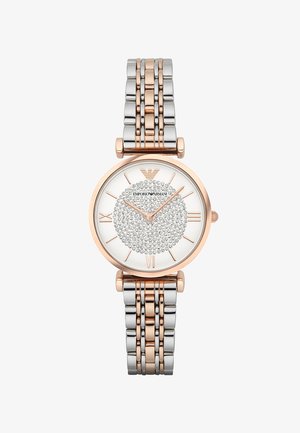Silber- und roségoldfarbene Edelstahl-Uhr mit einem runden weißen Zifferblatt, verziertem Ziffernblatt, römischen Ziffern und einem zweifarbigen Armband.