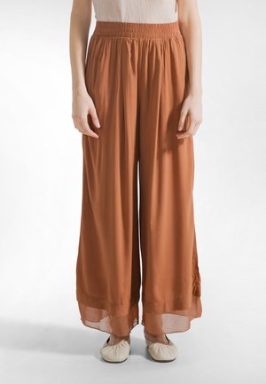 FLOWY - Pantaloni - brown