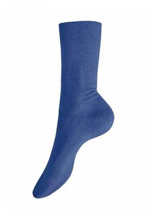 Eine einzelne blaue Socke mit Rippenbündchen, mittellang bis zur Wade, aus glattem Stoff vor weißem Hintergrund.