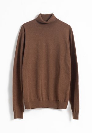 Jersey de punto marrón con cuello alto y mangas largas, con ribetes en el cuello, los puños y el dobladillo. Textura suave con un color sólido y sin patrones visibles.