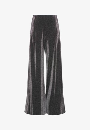 Pantaloni a gamba larga con vita alta in un tessuto metallico scuro e lucido, dalla texture morbida e di lunghezza completa.