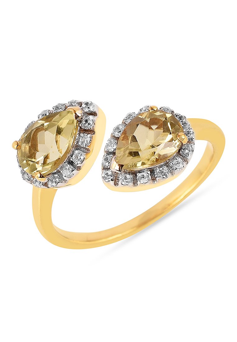 Bague en ton or mettant en valeur deux pierres précieuses jaunes en forme de poire, chacune entourée de petites pierre claires, avec un design de bande lisse.