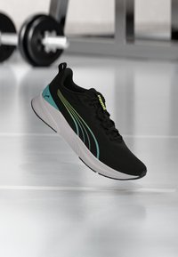 Επιλέχθηκε, black/intense mint/sunny lime/white