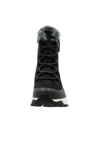 Schwarzer wasserdichter Stiefel mit Kunstfellbesatz, strukturierten Schnürsenkeln, verstärkter Zehenkappe und dicker weißer Zwischensohle. Für den Einsatz im Freien konzipiert.