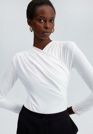 DRAPED  - Langærmet T-shirt - ecru