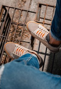 Ombre Vysoké tenisky - beige