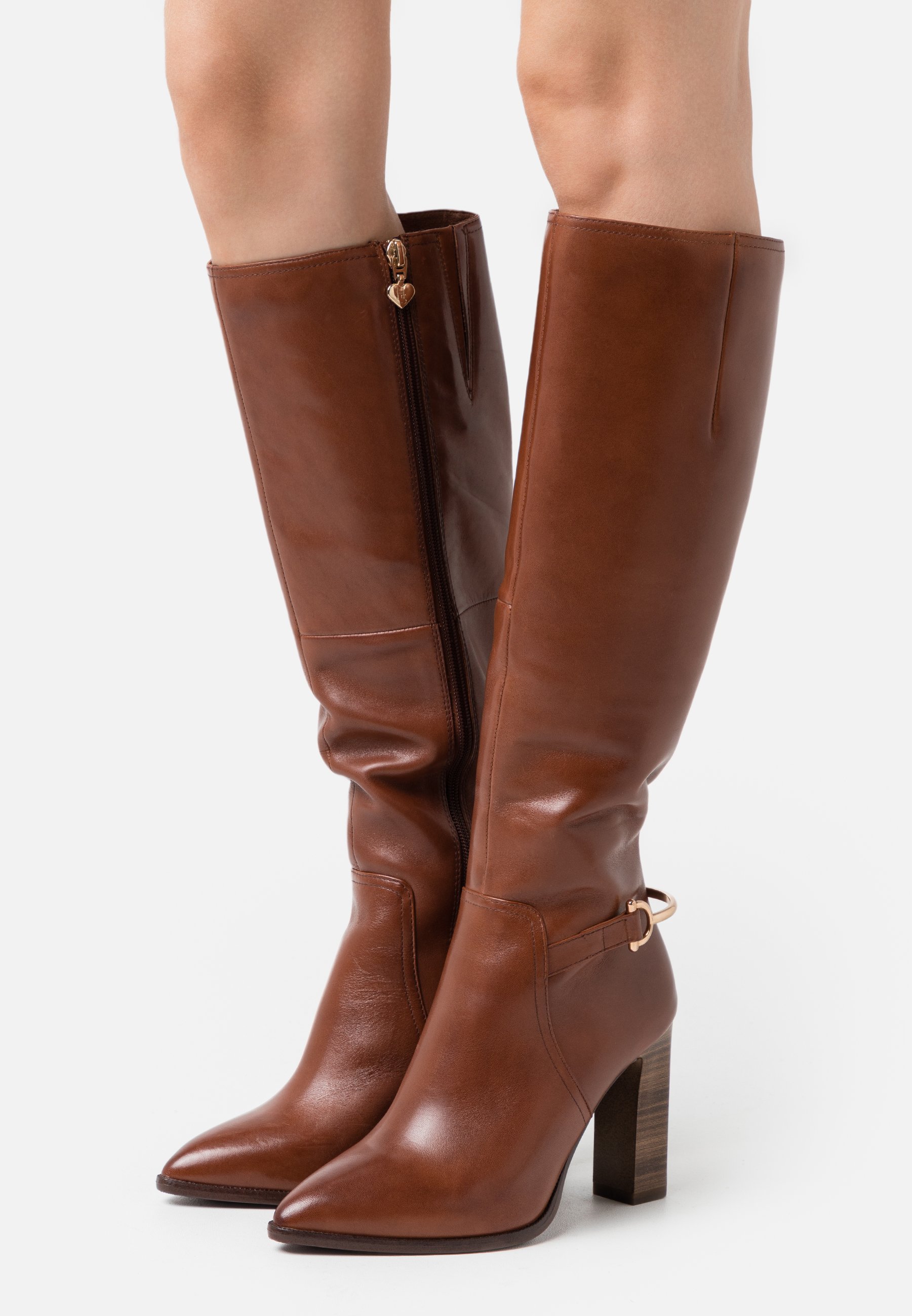 Tamaris Heart & Sole BOOTS Klassiska stövlar brandy Tamaris Klassiska stövlar cognac Zalando.se