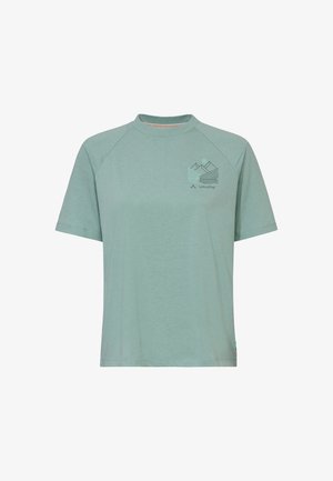 Hellgrünes T-Shirt mit kurzen Ärmeln, Berg- und Sonnenmotiv sowie VAUDE-Logo auf der linken Brust, Rundhalsausschnitt und Raglanärmeln.