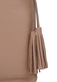 Gerry Weber CADIZ  - Axelremsväska - cappuccino