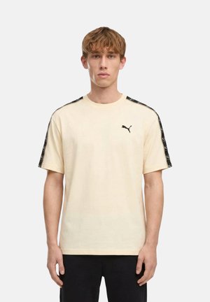 Puma, ESS ELEVATED TAPE RELAXED TEE 088 VAR - Camiseta estampada - mottled beige