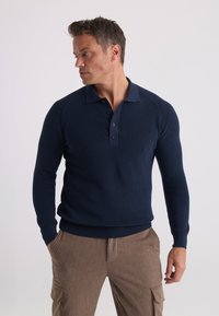 Sélectionné, dark blue
