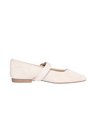 Scarpe ballet in morbido suede beige con punta arrotondata, tacco basso e una cinghia decorativa sulla parte superiore del piede. Texture liscia e design minimale.