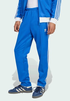 - Spodnie treningowe