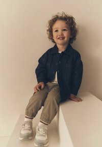 Next HOODED  REGULAR FIT - Džinsa auduma jaka - dark denim rinse