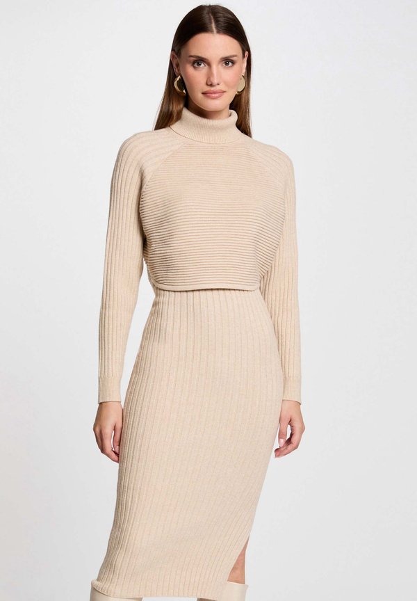 FITTED EFFECT - Etuikleid - beige