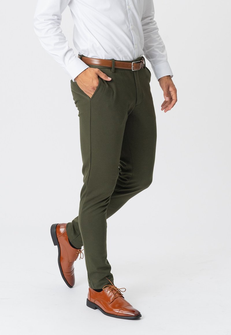 TEESHOPPEN Bukser - dark green