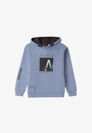 Hellblaue Kapuzenjacke mit einem schwarzen Innenfutter, die ein vorderes Grafikpaneel mit dem Text "EINE WELT" sowie schwarze Druckakzente an den Ärmeln aufweist.