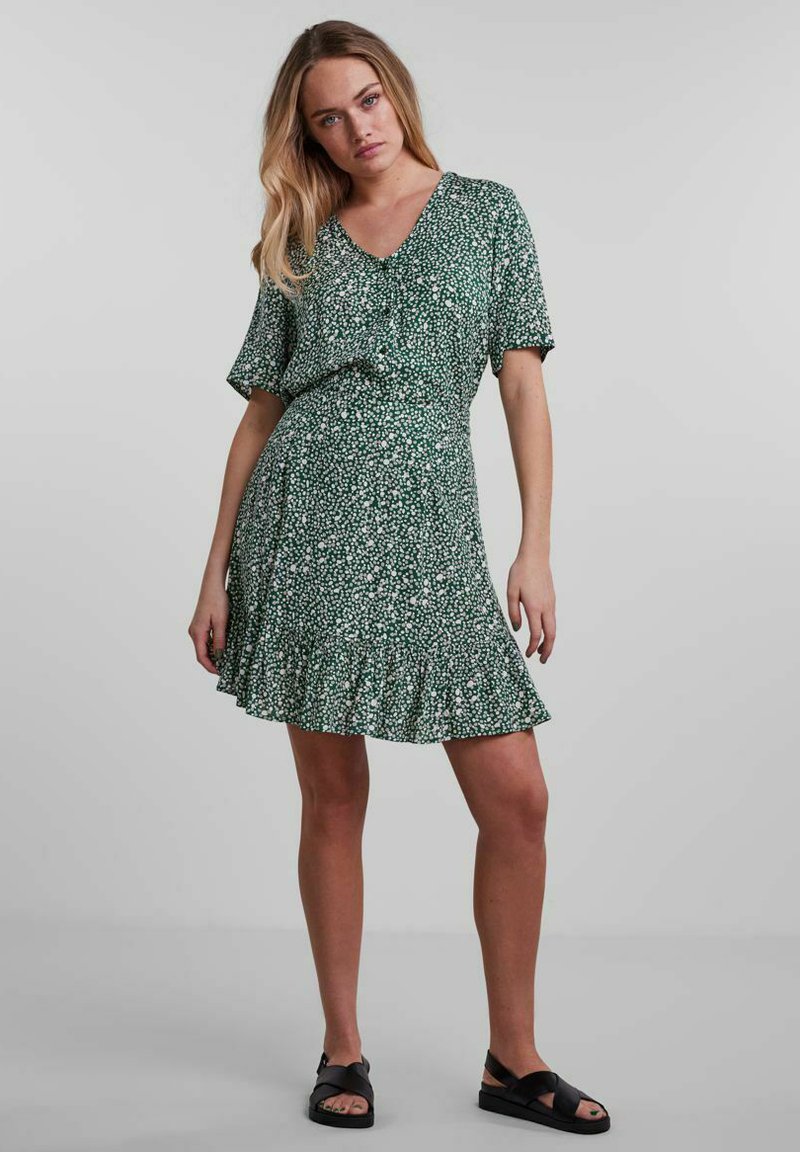 Damen Jeansröcke | Pieces PCNYA A-Linien-Rock green/grün - IZ13525 Damen Jeansröcke | Pieces PCNYA A-Linien-Rock green/grün - IZ13525