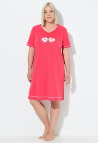 Ulla Popken GRAPHIC SHORT SLEEVE V-NECK - Camicia da notte - pink