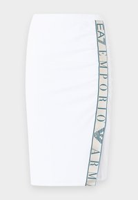 Επιλέχθηκε, white