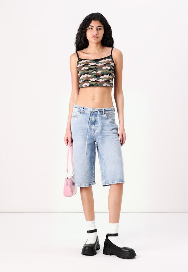 PCSELMA WIDE  - Denim shorts4