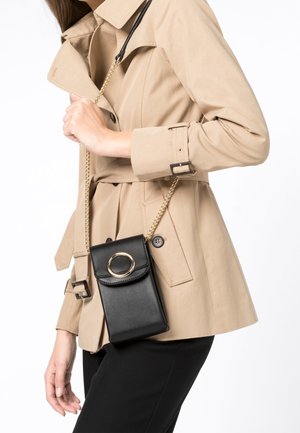 HALLHUBER Bandolera - black