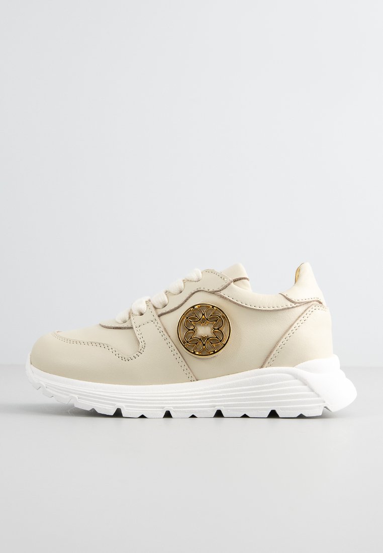 Sneakers low