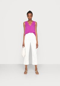 Anna Field Top - purple