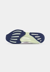 adidas Performance SUPERNOVA RISE 2 - Tenisice za cestovno trčanje - halo silver/shock pink/dark blue