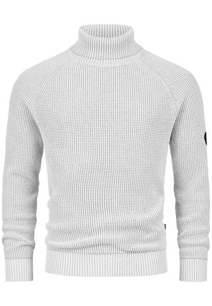 Pull en maille grise à col roulé, présentant une texture côtière, des manches longues ajustées et un badge logo discret sur la manche gauche.