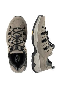 Grau Wildleder-Wanderschuhe mit schwarzen Akzenten, atmungsaktiven Mesh-Einsätzen, elastischem Schnürsystem und Gummisohlen für Trittfestigkeit.