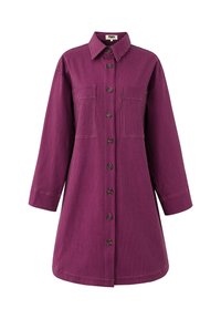 Lila gestreiftes Hemdkleid mit Kragen, knopflosem Vorderteil und zwei Brusttaschen. Mit langen Ärmeln, lockerer Passform und gesäumtem Saum.