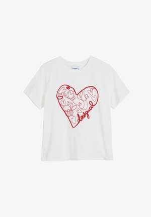 Fehér pamut póló, piros szív grafikával, körvonalazott rajzokkal és az alján játszós betűtípussal írt "desigual" szóval.