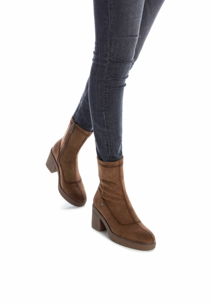 Refresh Botines con plataforma - camel