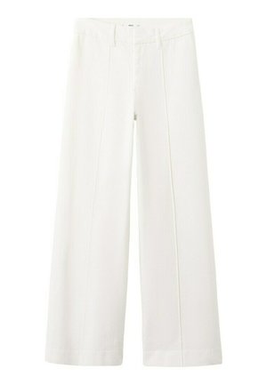 Pantalon blanc à jambes larges avec pli avant, passants de ceinture et poches latérales, présenté sur un fond blanc.