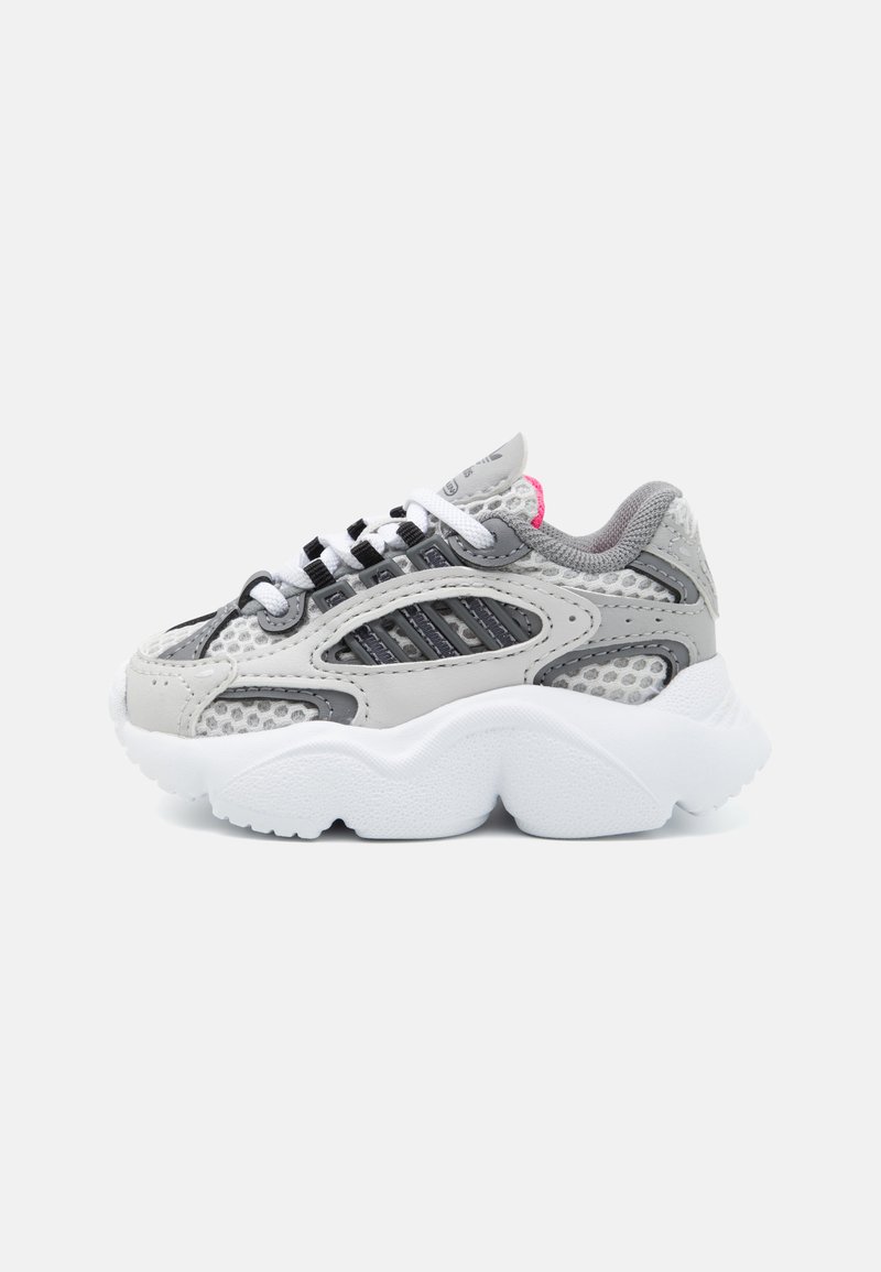 adidas Originals - OZMILLEN UNISEX - Trainers - grey one/grey three/footwear white, Enlarge
