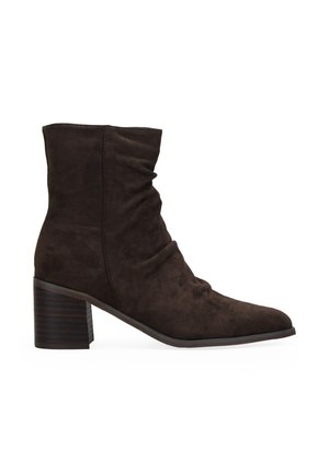 SLOUCHY DE TACÓN - Botines - marron